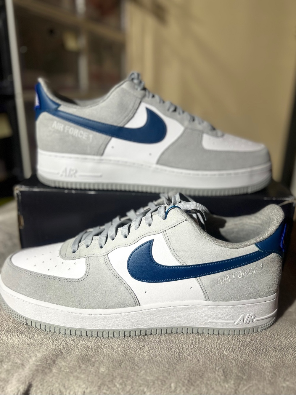 NIKE AF1 ATHLETIC CLUB  comes with the original box collector piece starter!!!